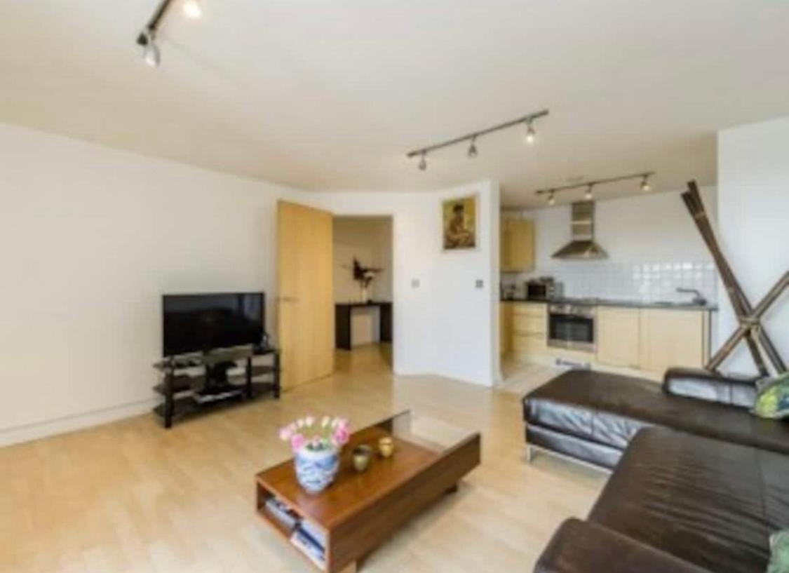 Centrally Located Flat - Battersea Park Road London Eksteriør bilde